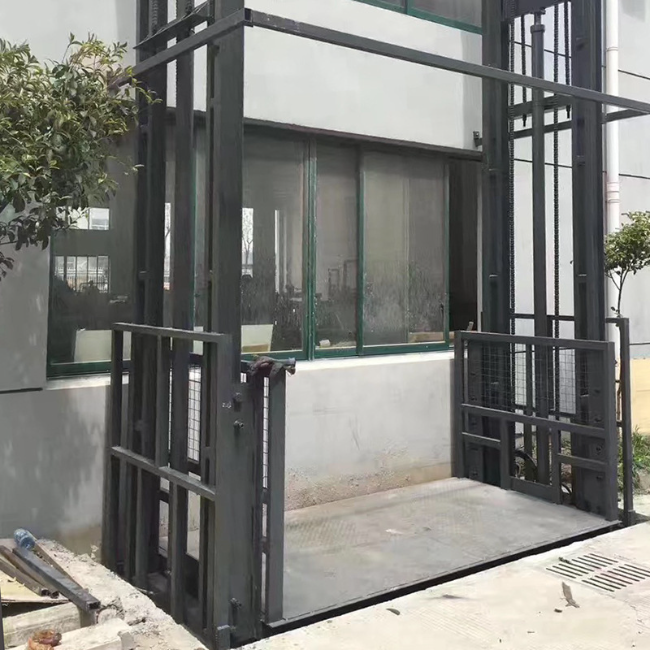 南安5吨室外升降货梯